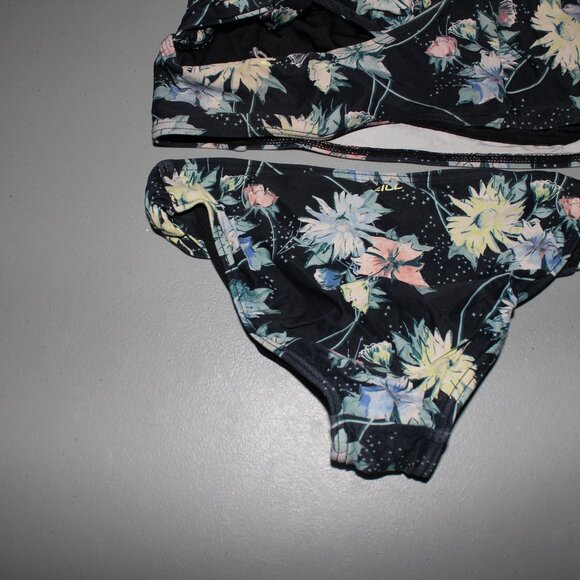 Multi Color 2 Pcs O'Neil Bikini Swimsuit Size 10 - Picture 10 of 14